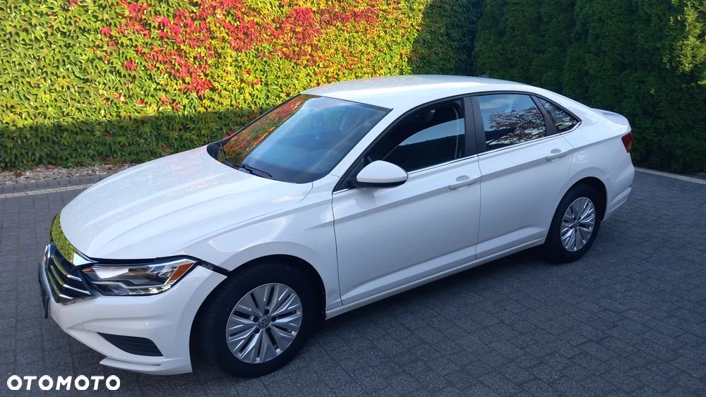 Volkswagen Jetta - 16