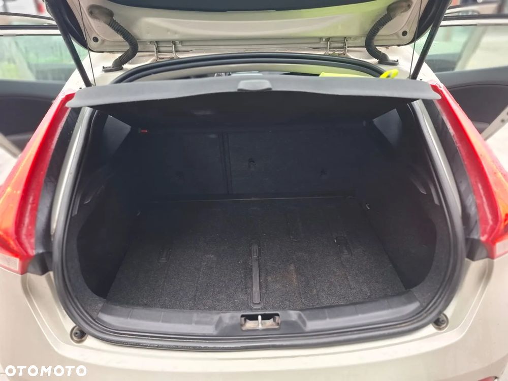 Volvo V40 D3 Drive-E SCR Kinetic - 26