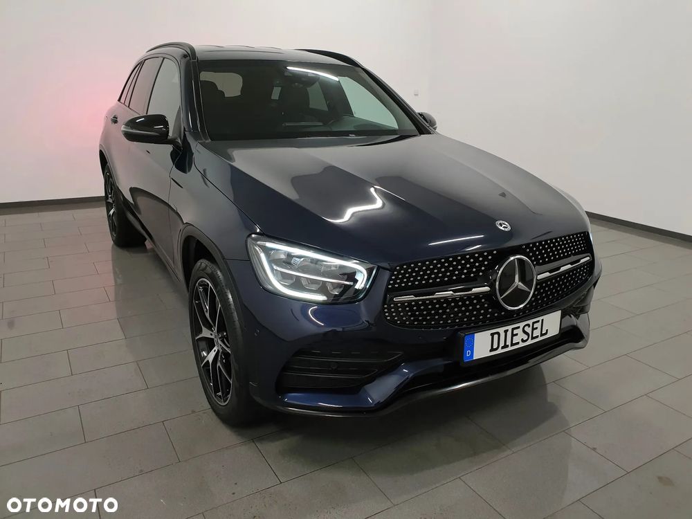 Mercedes-Benz GLC 300 de 4Matic 9G-TRONIC AMG Line Plus - 38