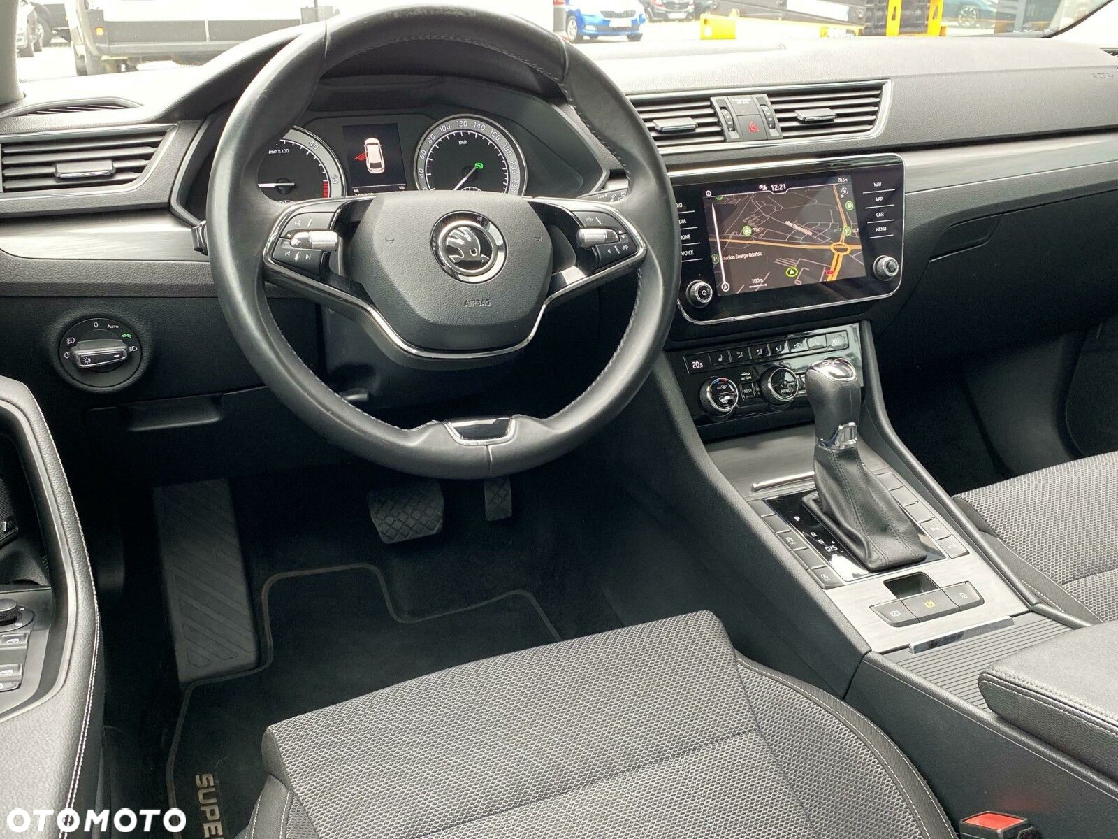 Skoda Superb 2.0 TDI SCR Style DSG - 13