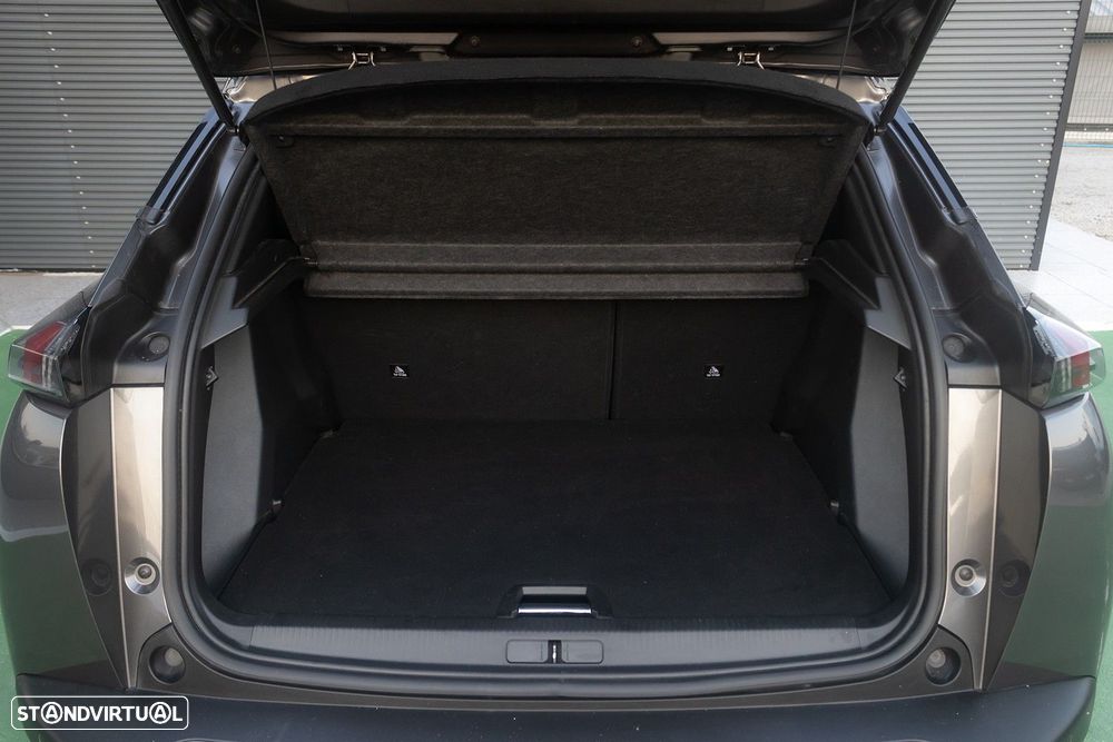 Peugeot 2008 1.5 BlueHDi GT EAT8 - 23