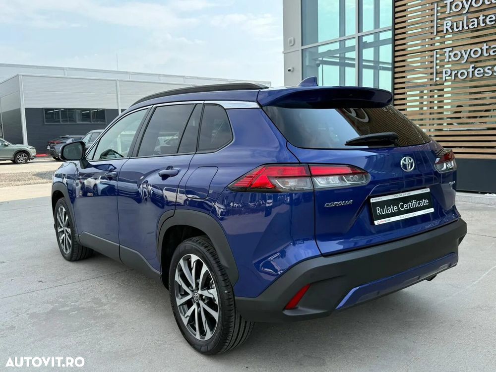 Toyota Corolla Cross - 8