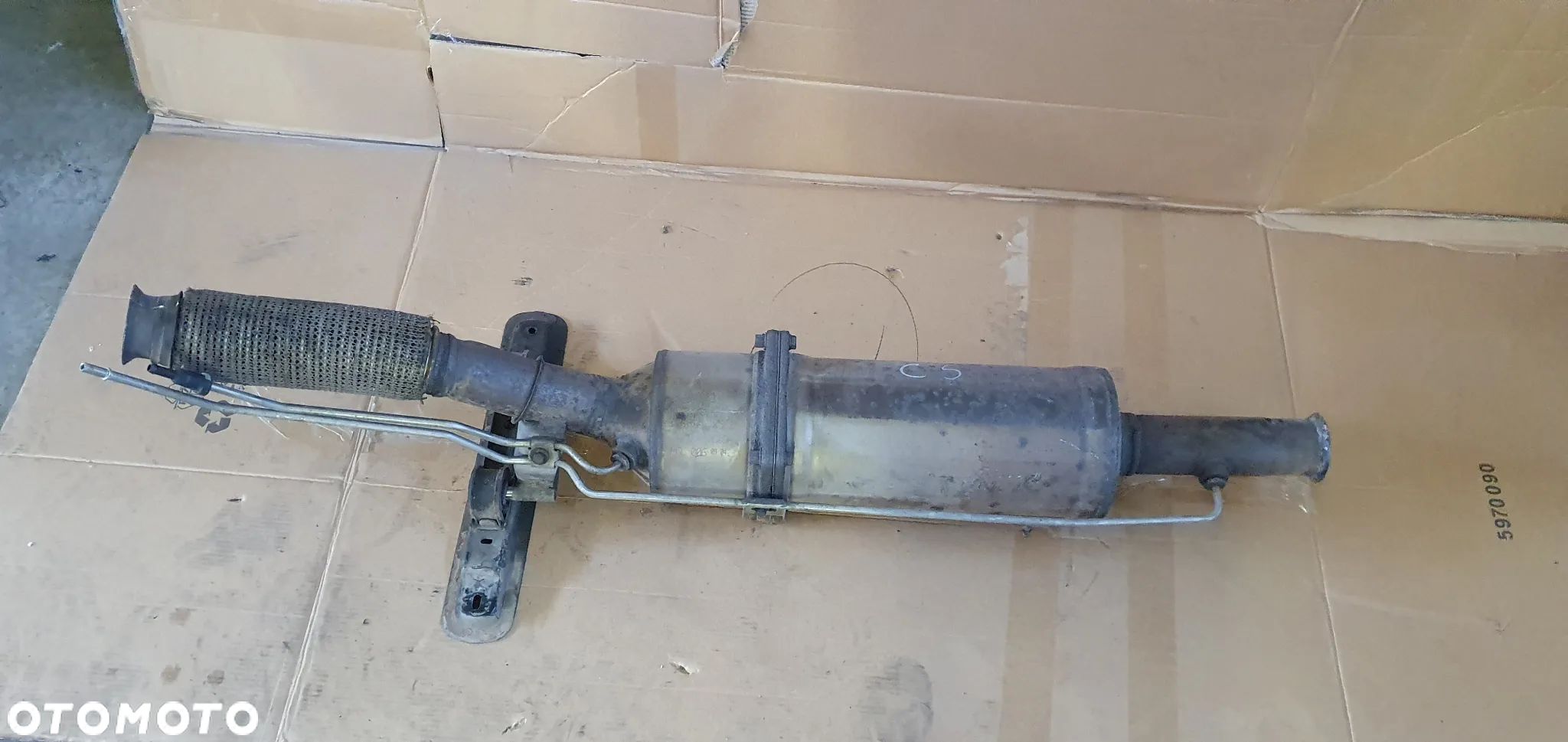 Filtr cząstek stałych DPF katalizator Citroen C5 III 2.0 HDI K522 19C09A - 1