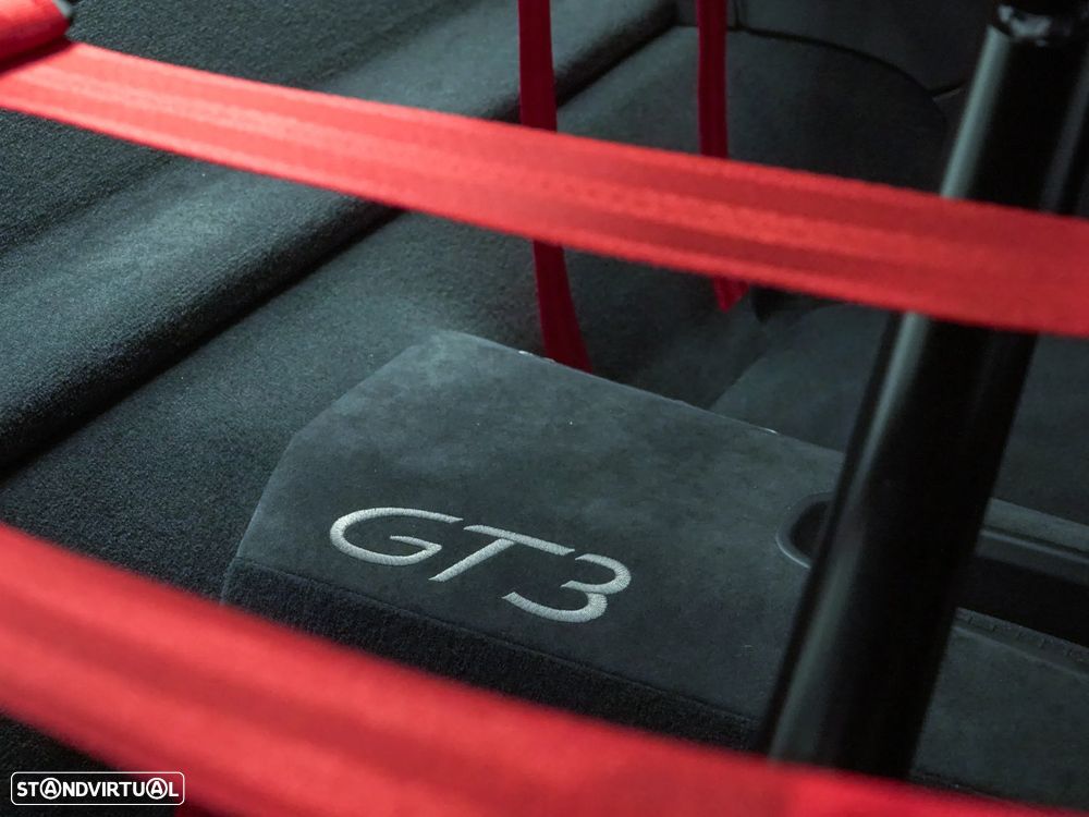 Porsche 911 Série F - 46