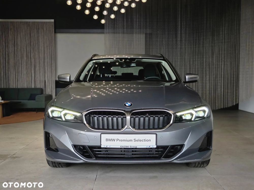 BMW Seria 3 318d MHEV - 4