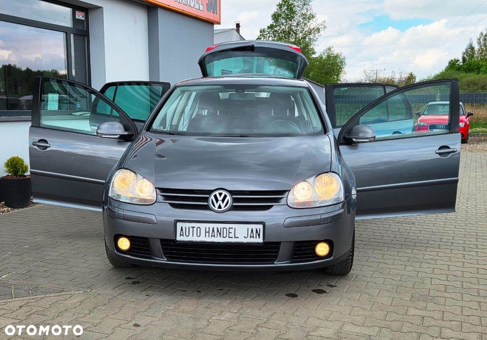 Volkswagen Golf - 17