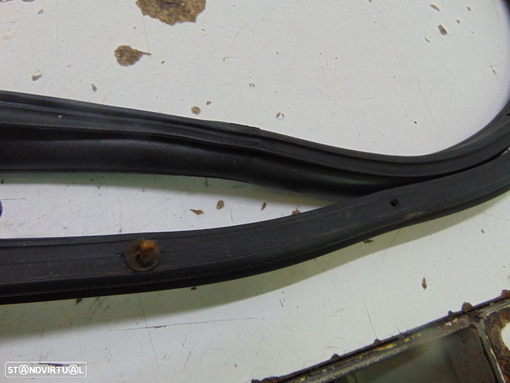 Toyota Hiace LH 102 borracha - 3