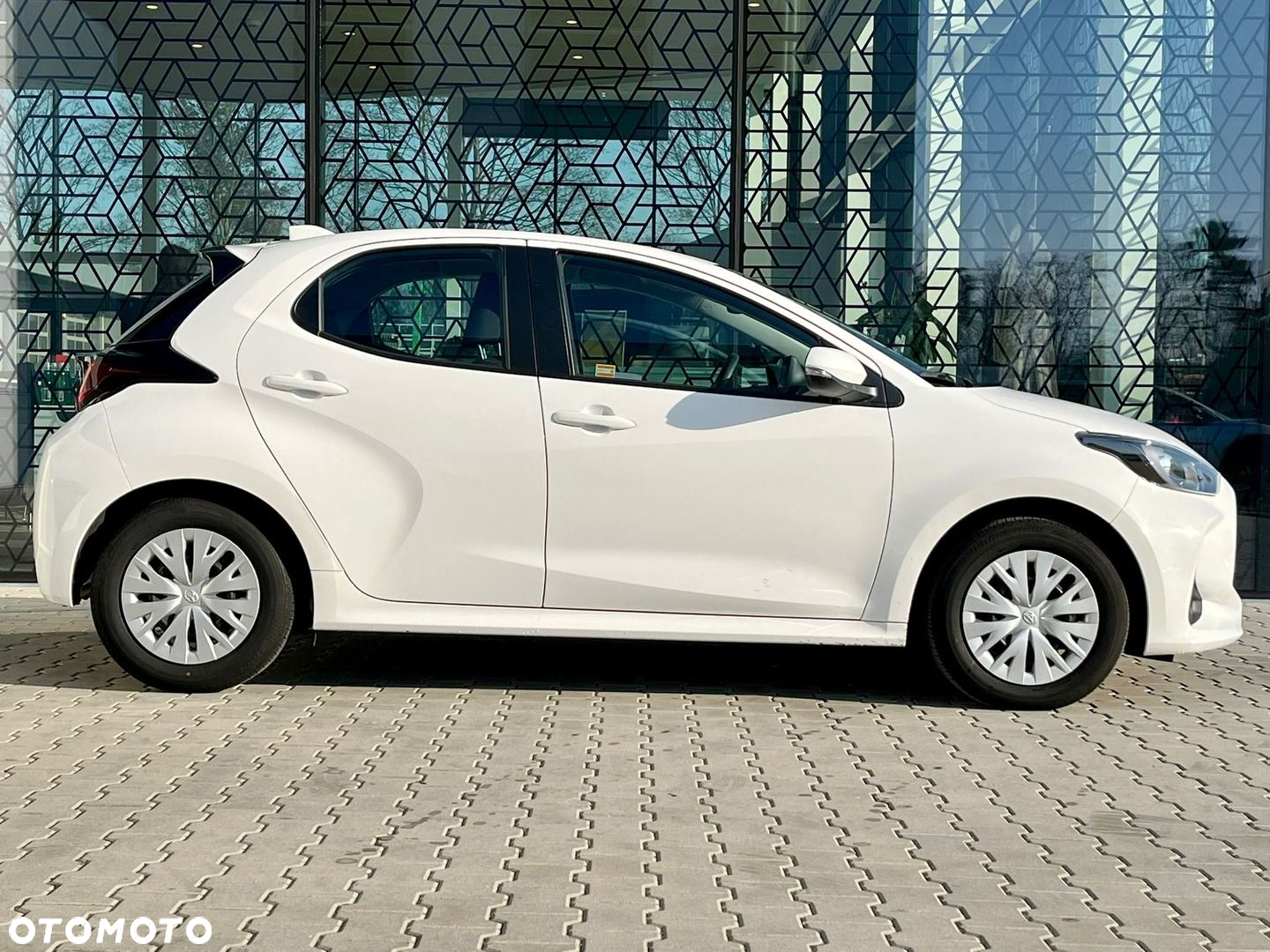 Toyota Yaris - 4