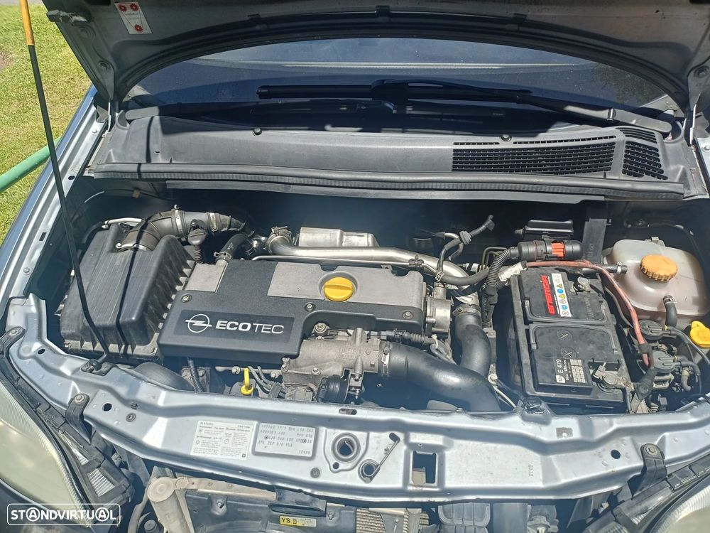 Opel Zafira - 10