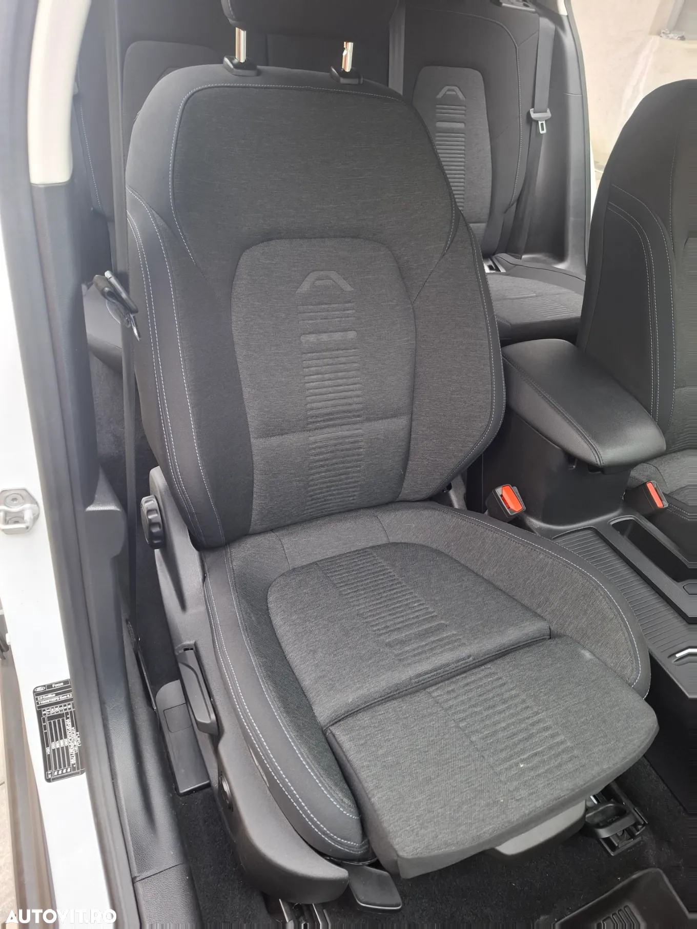 Ford Focus 2.0 EcoBlue Active - 8