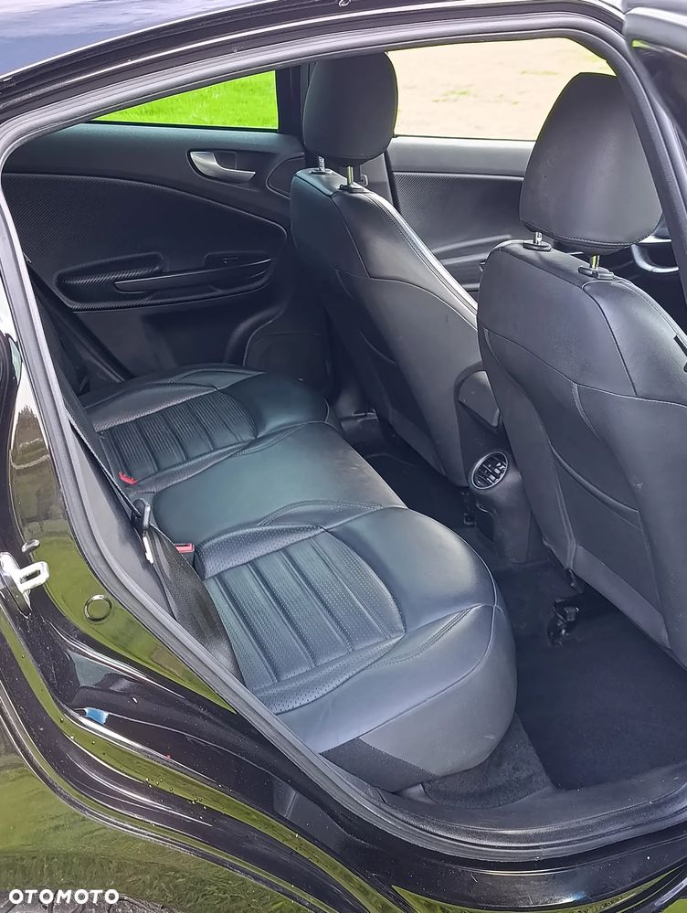 Alfa Romeo Giulietta 1750 TBi Veloce TCT - 10