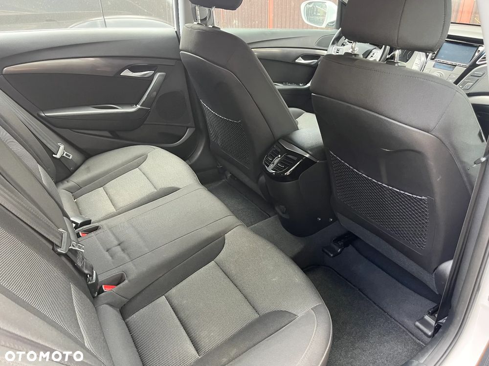 Hyundai i40 i40cw 1.7 CRDi Fifa World Cup Edition - 10