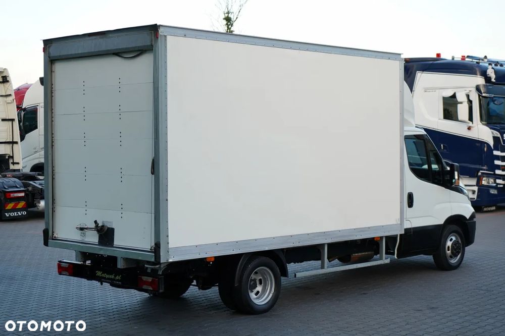 Iveco DAILY 35-140 / KONTENER / BLIŹNIAK / MANUAL / ROLETA / DMC: 3500 KG / 2017 - 9