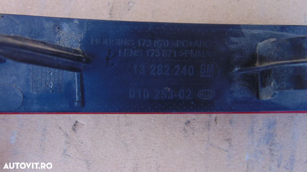 Catadioptru stanga/dreapta bara spate Opel Astra J an 2009-2012 combi/break cod 13282239 - 5