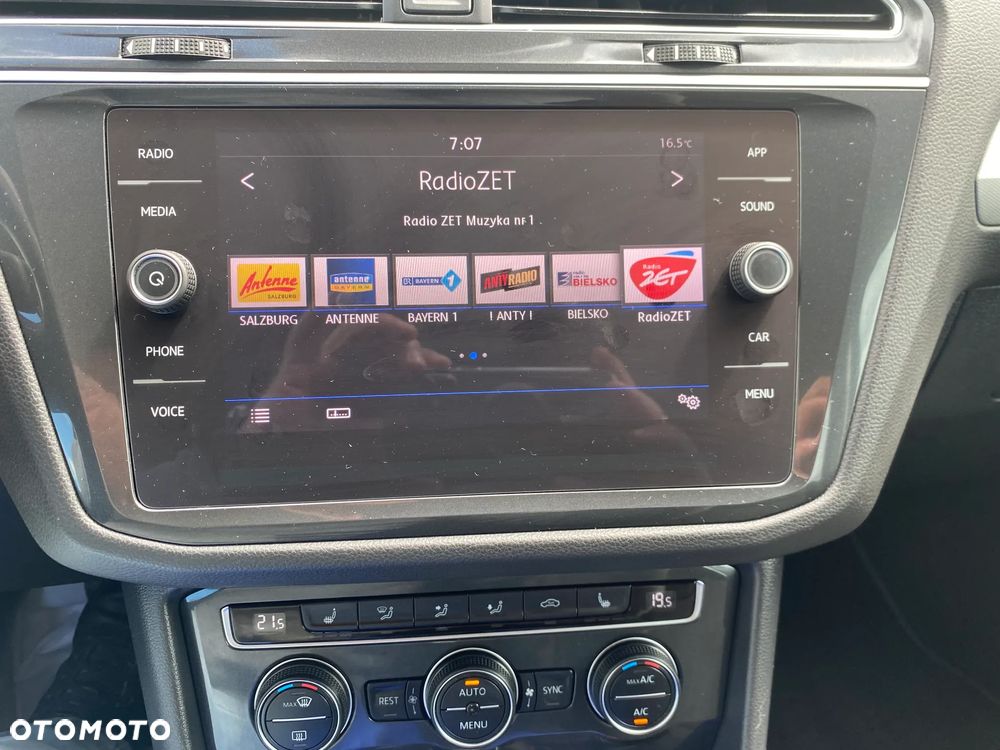 Volkswagen Tiguan 1.4 TSI BlueMotion Technology Lounge Sport & Style - 33