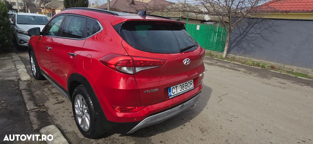 Hyundai Tucson 2.0 CRDI 4WD 6AT Luxury Pack+ - 6