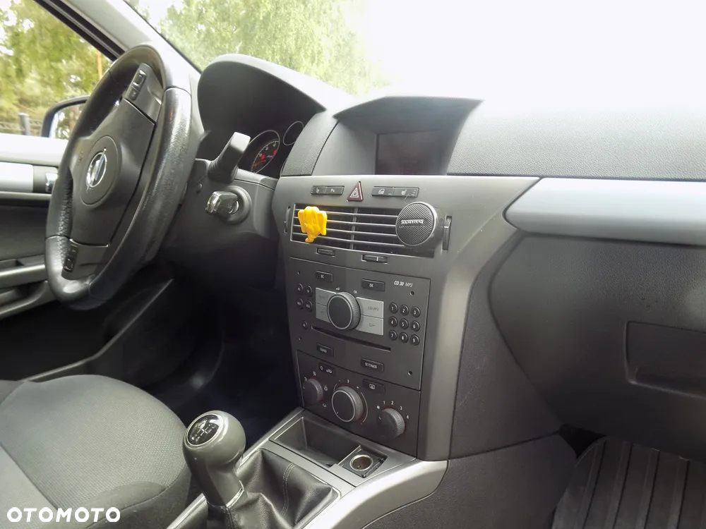 Opel Astra III 1.6 Elegance - 23