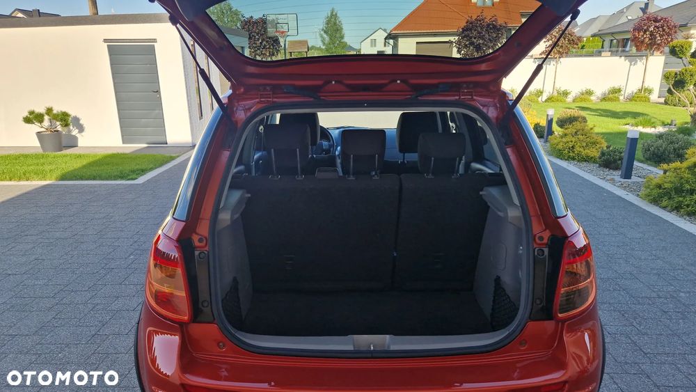 Suzuki SX4 1.6 VVT 4x4 Comfort - 31