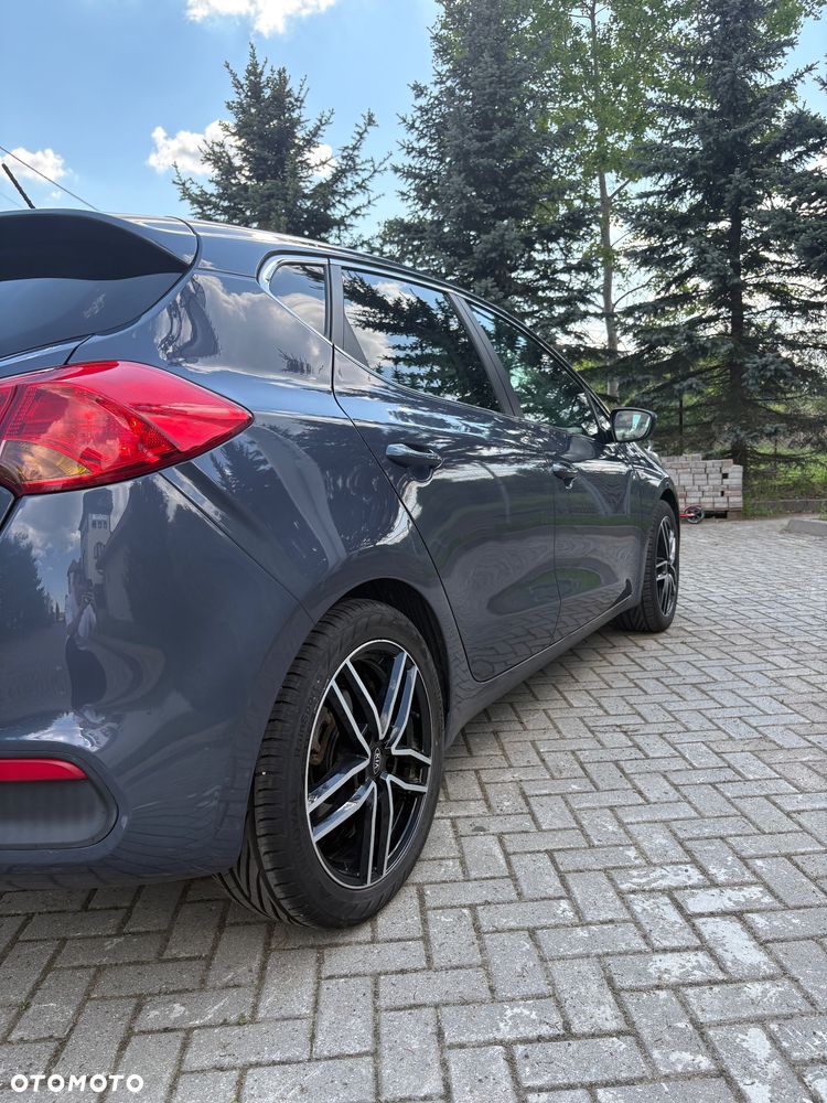 Kia Ceed 1.4 L - 7