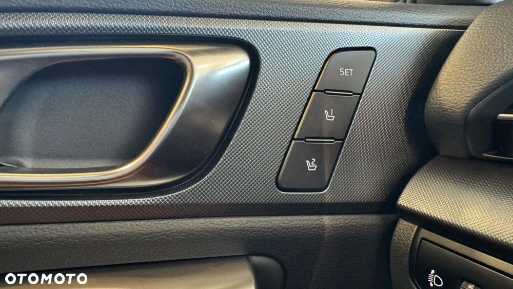 Kia XCeed - 22