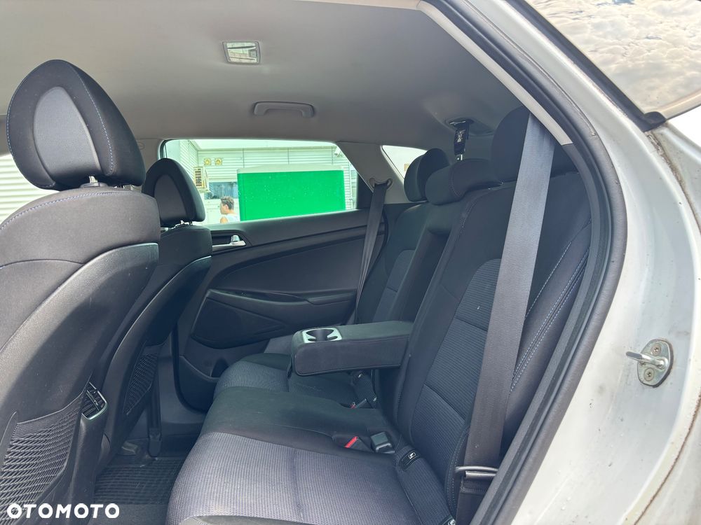Hyundai Tucson 1.6 GDI BlueDrive Comfort 2WD - 10