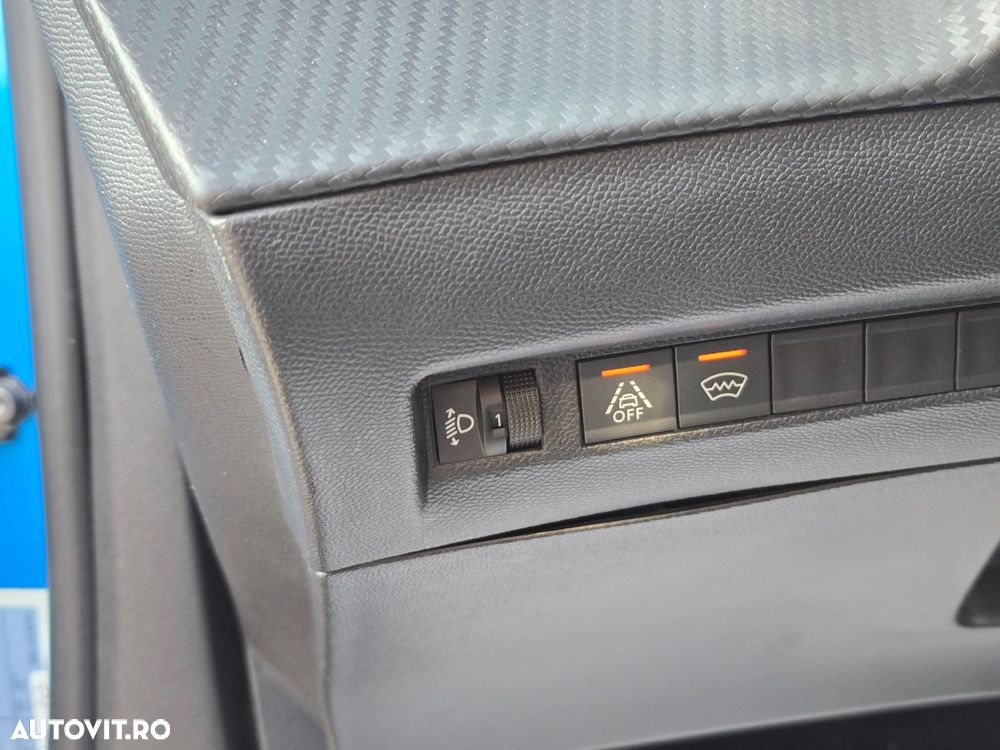 Peugeot 2008 - 10