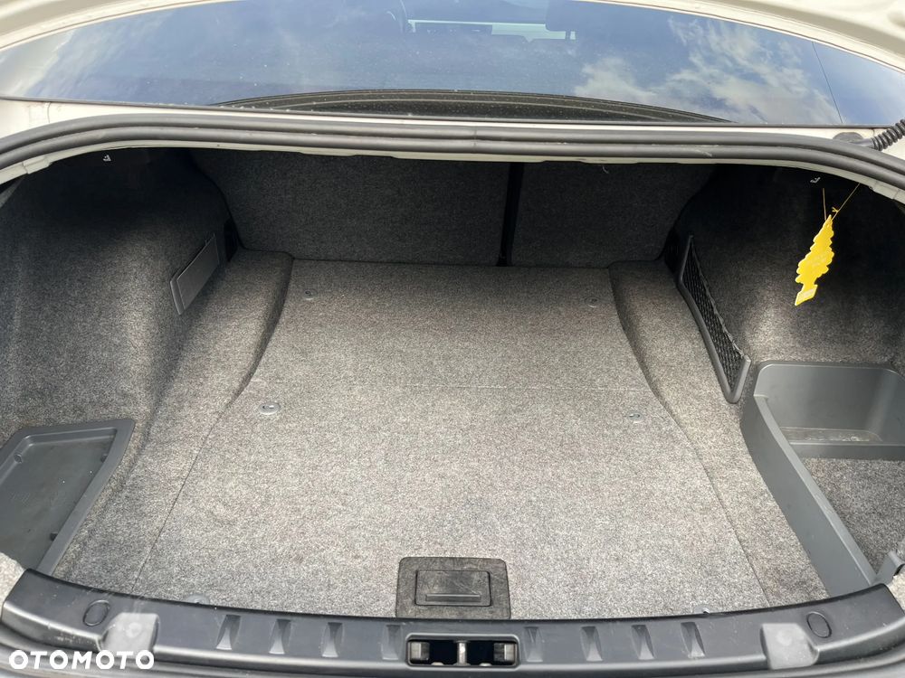 BMW Seria 3 320d DPF M Sport Edition - 25
