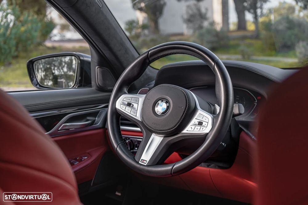 BMW 750 Li xDrive Pack M - 14