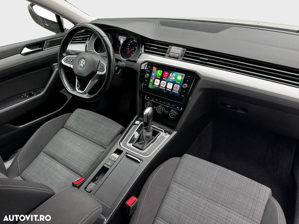 Volkswagen Passat 2.0 TDI SCR DSG Elegance - 25