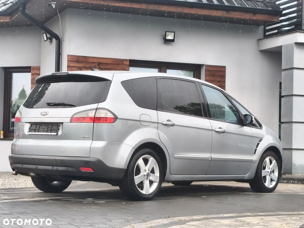 Ford S-Max 2.0 TDCi DPF Titanium - 24