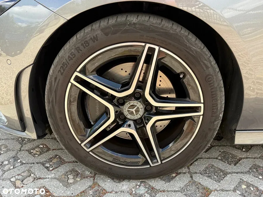 Mercedes-Benz CLA 200 AMG Line 7G-DCT - 12