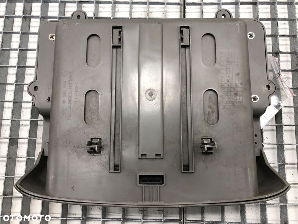 SCHOWEK POD FOTEL - 45.00 PLN - DAEWOO REZZO (U100) 2000 - 2022 1.8 72 kW [98 KM] benzyna 2000 - - 4