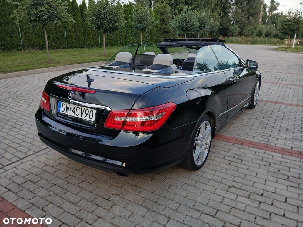 Mercedes-Benz Klasa E 350 CDI BlueEff - 23