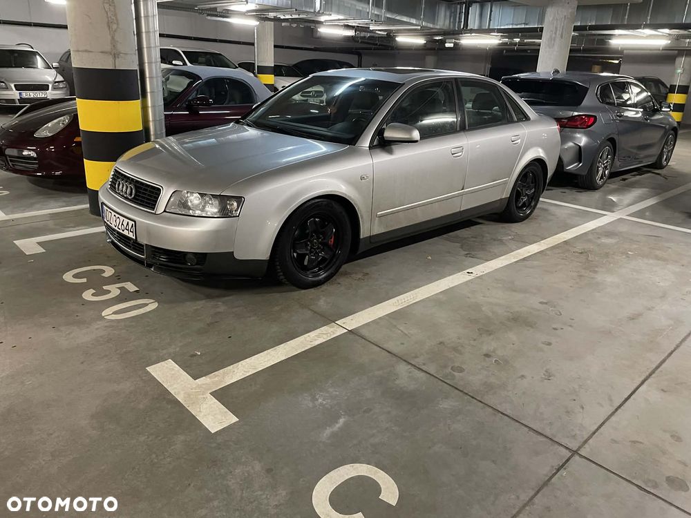 Audi A4 Limousine 1.8T - 8