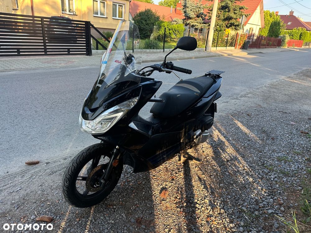Honda PCX - 1