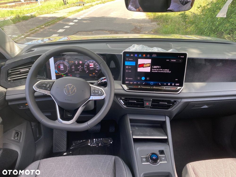 Volkswagen Tiguan - 12