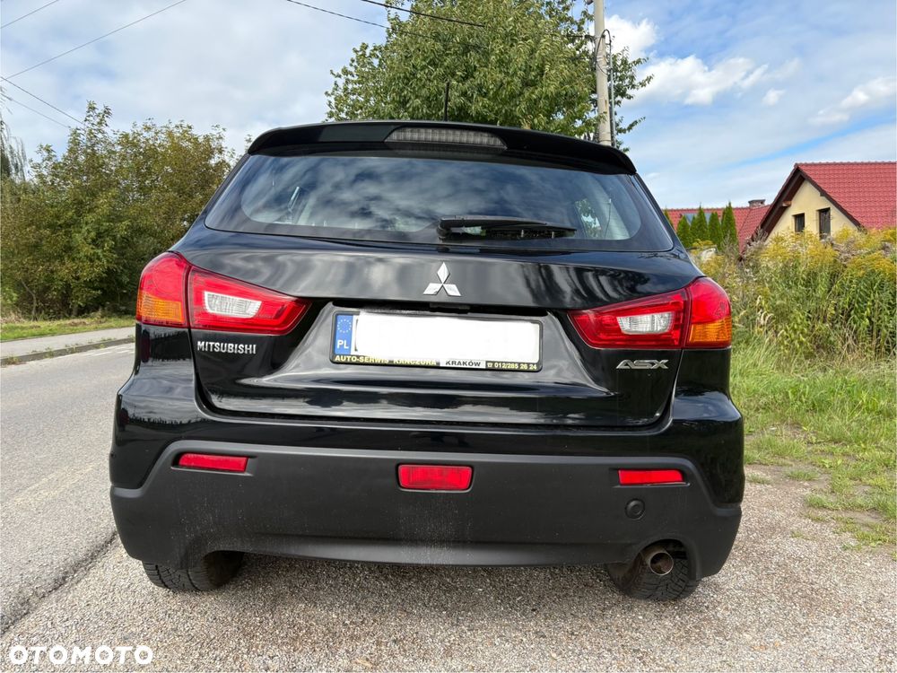 Mitsubishi ASX - 5