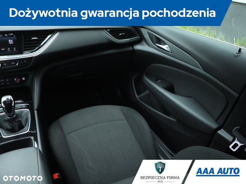 Opel Insignia - 10