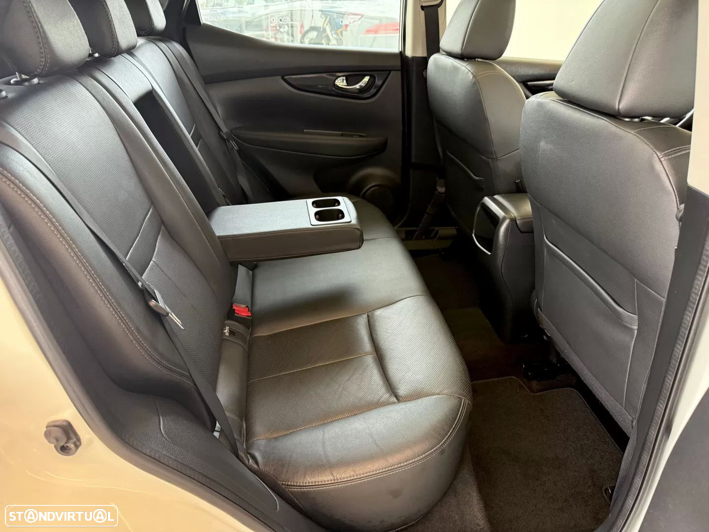Nissan Qashqai 1.5 dCi Tekna Premium 18 360 - 53