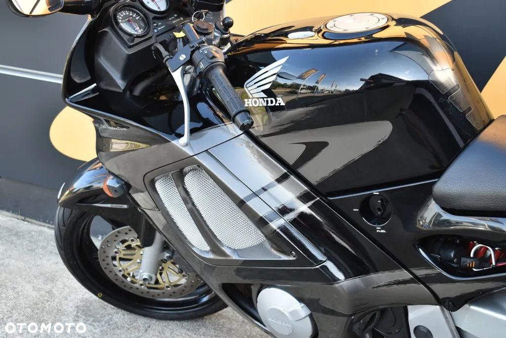 Honda CBR - 14