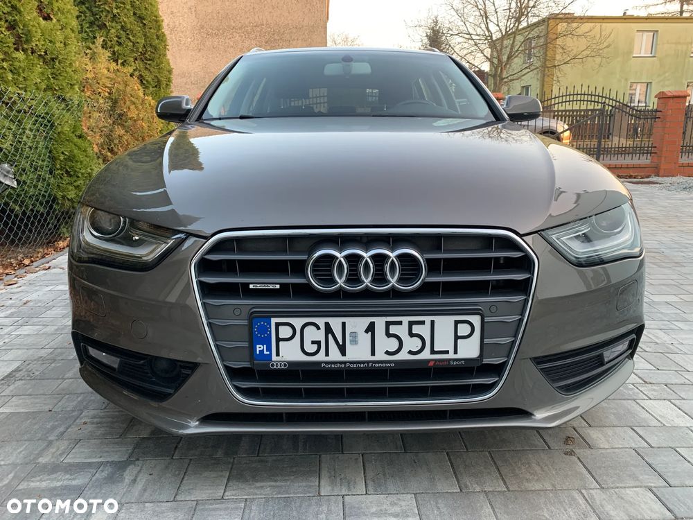 Audi A4 Avant 2.0 TDI DPF clean diesel quattro S tronic Ambition - 5