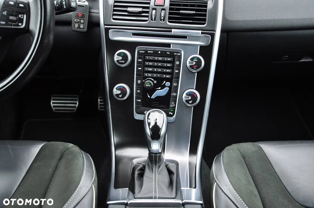 Volvo XC 60 - 36