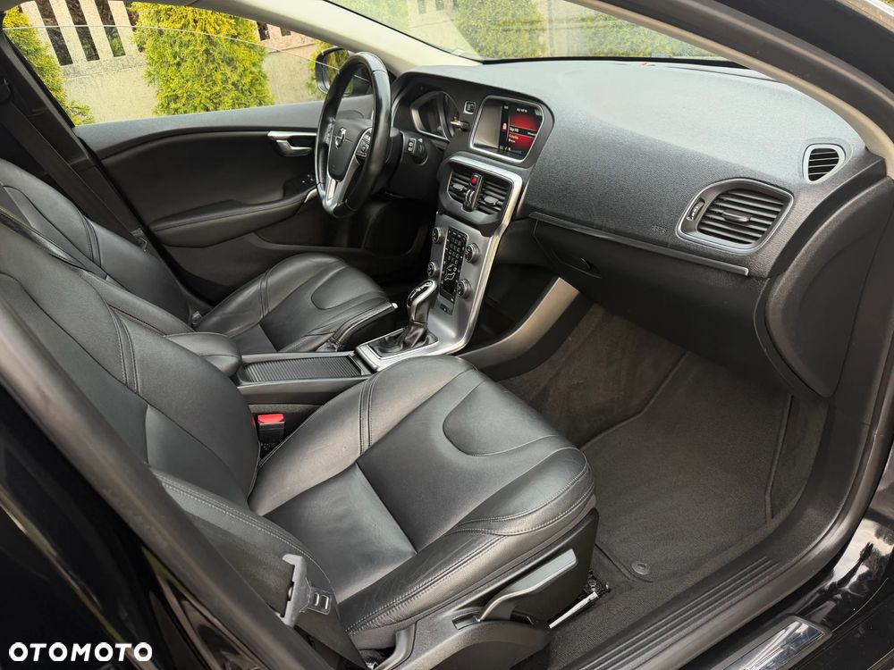 Volvo V40 D3 Geartronic Inscription - 26