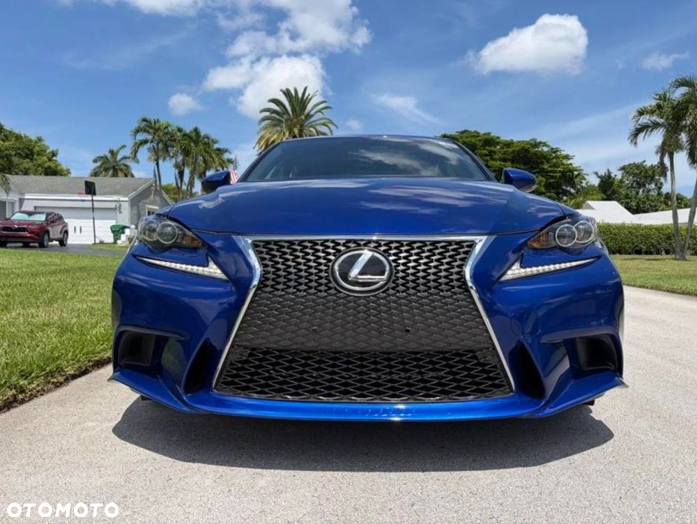 Lexus IS 200t / 300 F Sport - 24