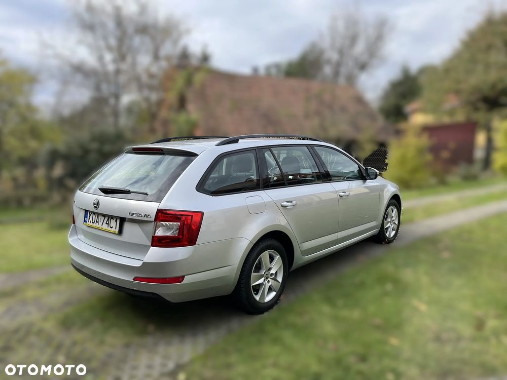 Skoda Octavia 1.4 TSI Ambition - 4