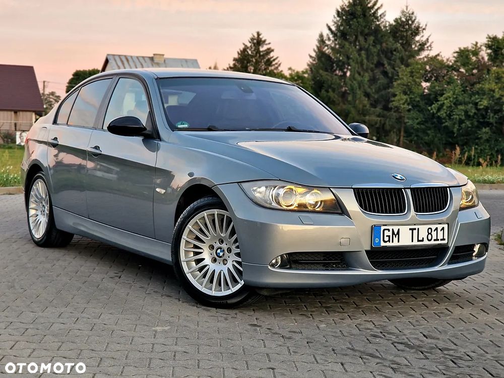 BMW Seria 3 320i - 11