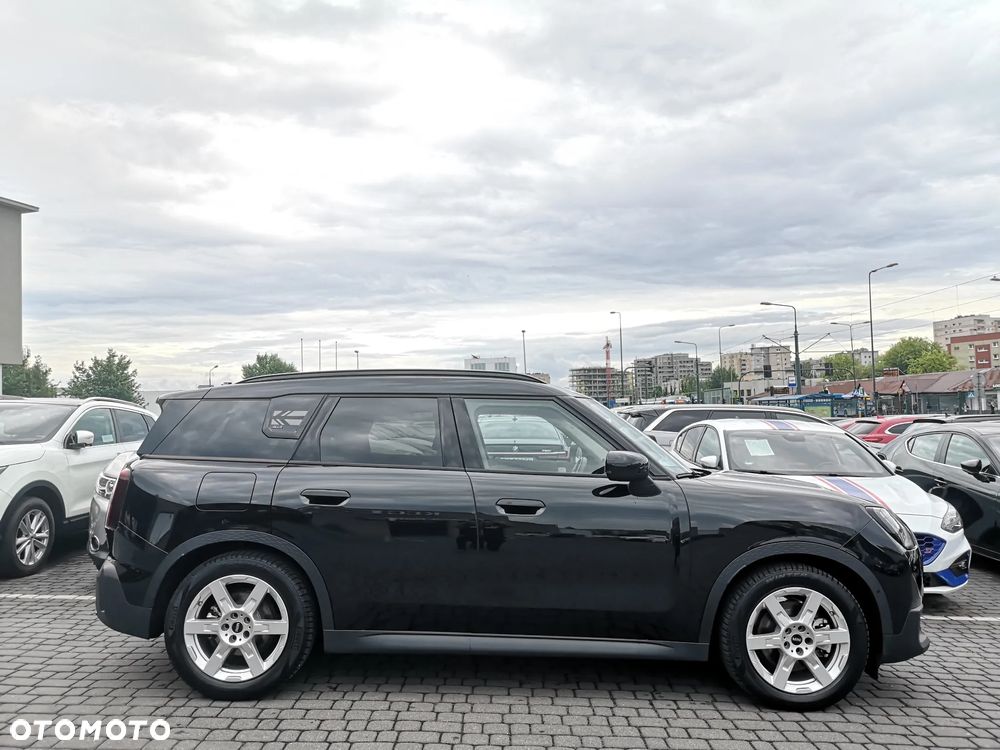 MINI Countryman SE ALL4 Favoured Trim - 5
