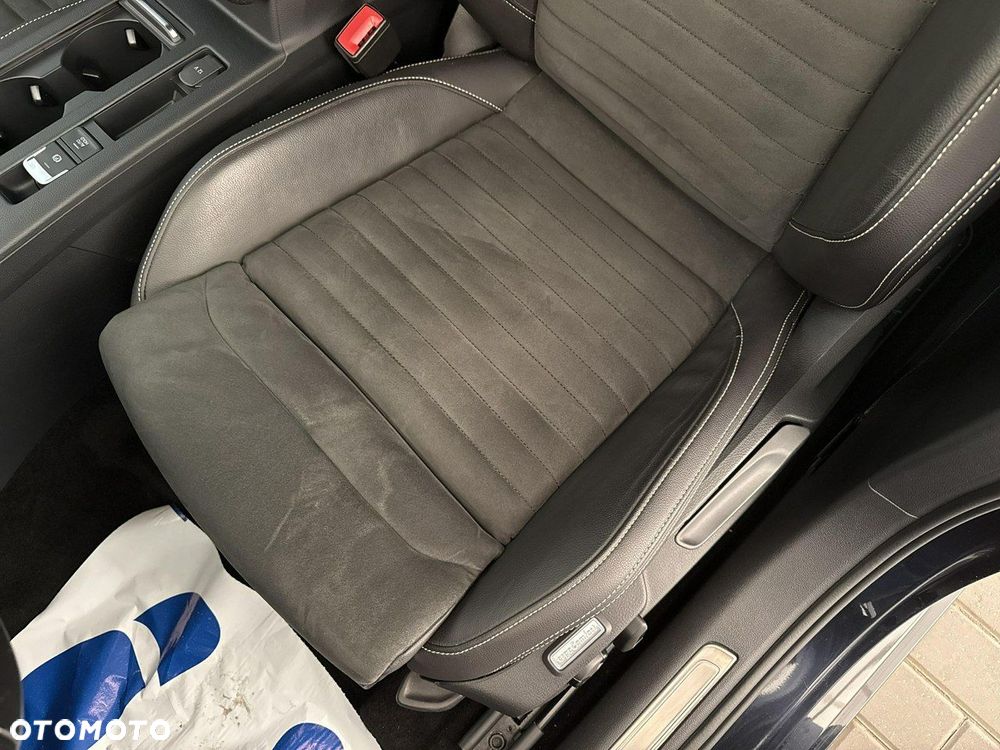 Volkswagen Passat - 18