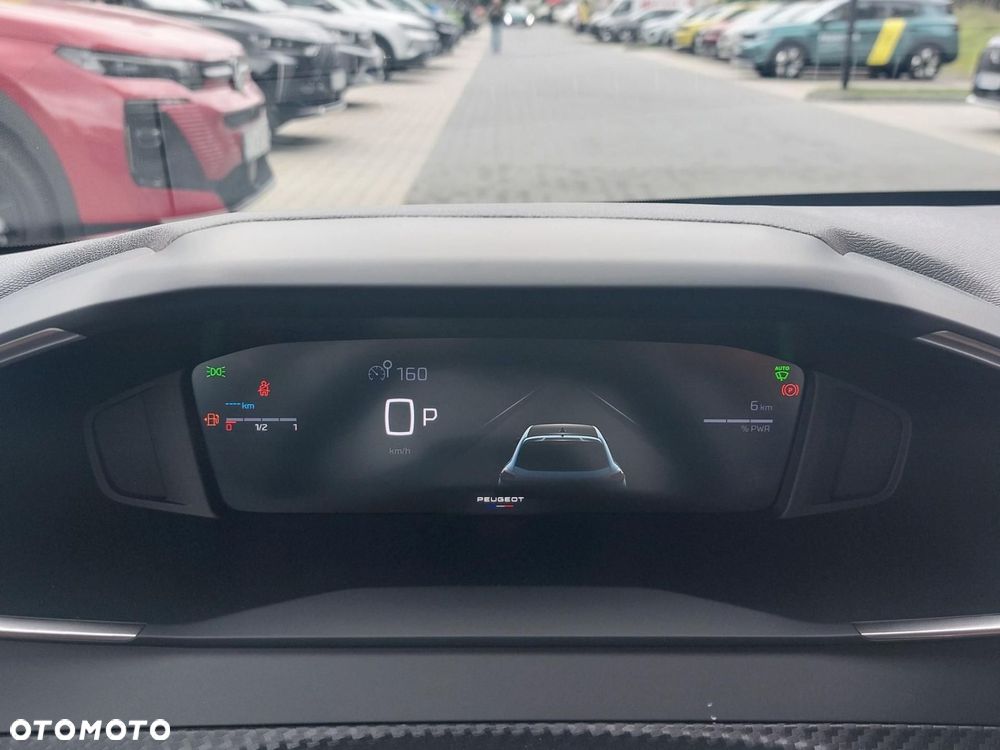 Peugeot 208 - 17