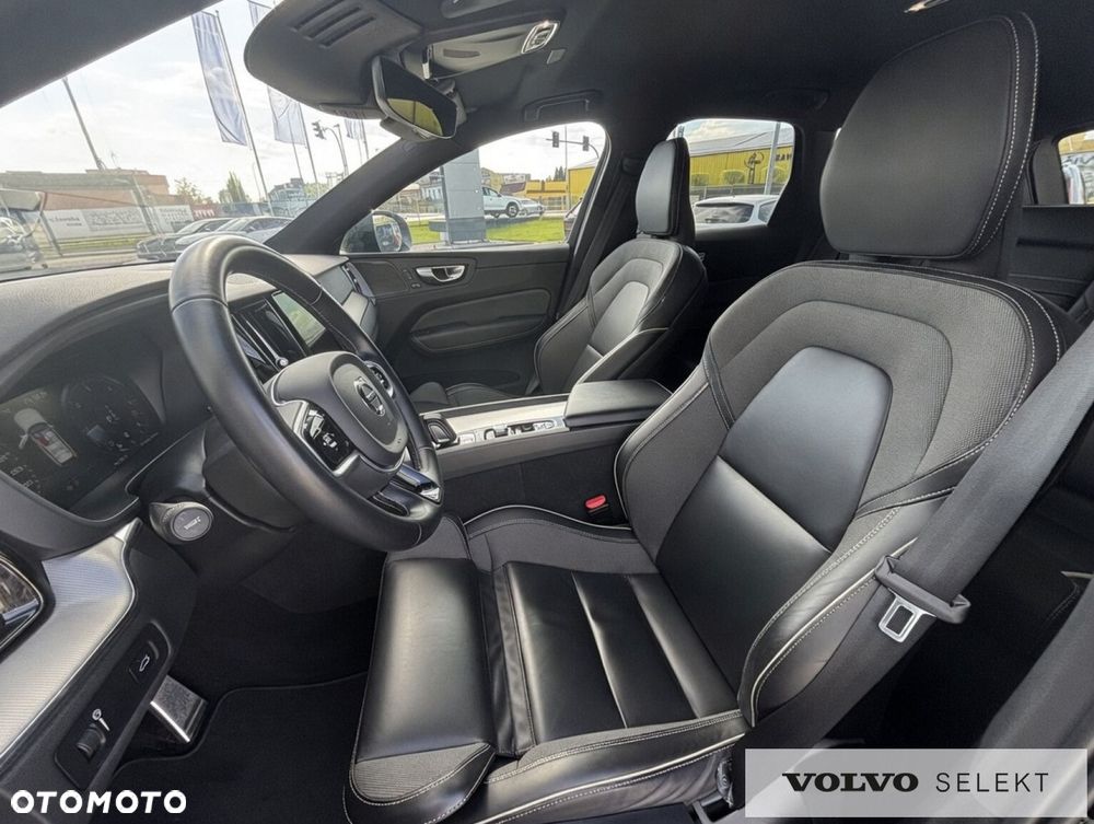 Volvo XC 60 - 25